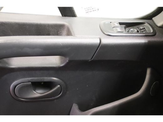 Renault Master 150PK AUTOMAAT LOWLINER VERKOOPWAGEN ActivLease financial lease