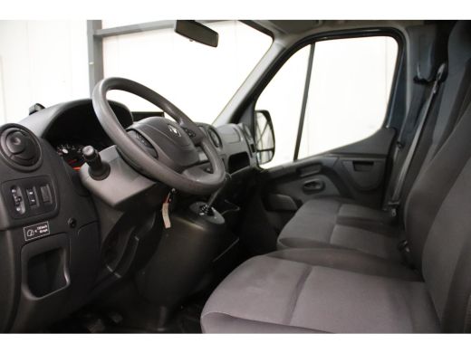 Renault Master 170PK AUTOMAAT PAARDENWAGEN LOWLINER VERKOOPWAGEN ActivLease financial lease