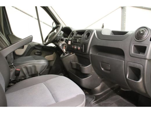 Renault Master 170PK AUTOMAAT PAARDENWAGEN LOWLINER VERKOOPWAGEN FOODTRUCK ActivLease financial lease