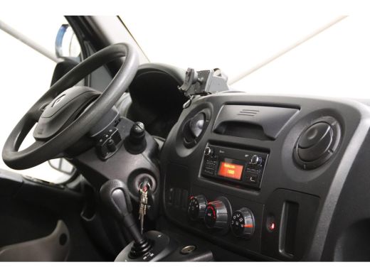 Renault Master 170PK AUTOMAAT PAARDENWAGEN LOWLINER VERKOOPWAGEN FOODTRUCK ActivLease financial lease