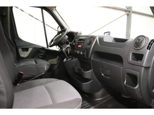 Renault Master 170PK AUTOMAAT PAARDENWAGEN LOWLINER VERKOOPWAGEN FOODTRUCK ActivLease financial lease