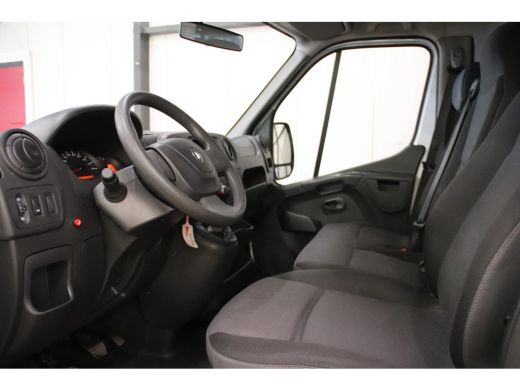 Renault Master 2.3 dCi BAKWAGEN met 1022KG laadvermogen en laadklep Meubelbak ActivLease financial lease