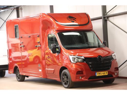 Renault Master Sodiak Paardenwagen FINANCIAL LEASE 675 EURO PM Renault Master Paardenwagen FINANCIAL LEASE 675 E... ActivLease financial lease