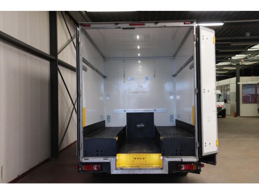 Renault Master T35 2.3 dCi 170PK AUTOMAAT PAARDENWAGEN LOWLINER VERKOOPWAGEN ActivLease financial lease