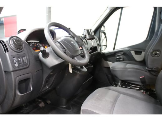 Renault Master T35 2.3 dCi 170PK AUTOMAAT PAARDENWAGEN LOWLINER VERKOOPWAGEN ActivLease financial lease
