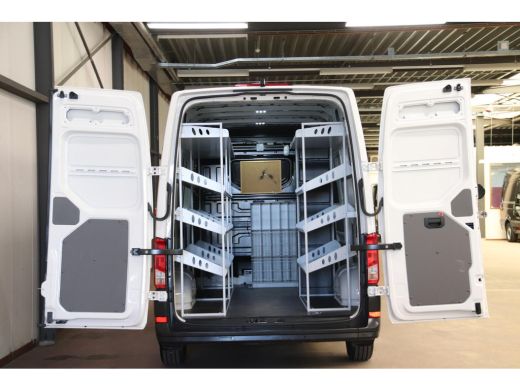 Volkswagen Crafter 35 2.0 TDI 140PK L3H3 (oude L2H2) EURO 6 ActivLease financial lease