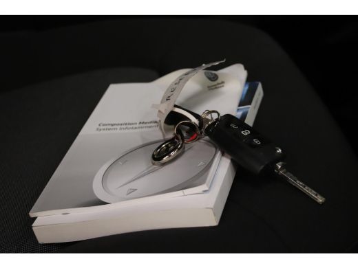 Volkswagen Crafter 35 2.0 TDI 140PK L3H3 (oude L2H2) EURO 6 ActivLease financial lease