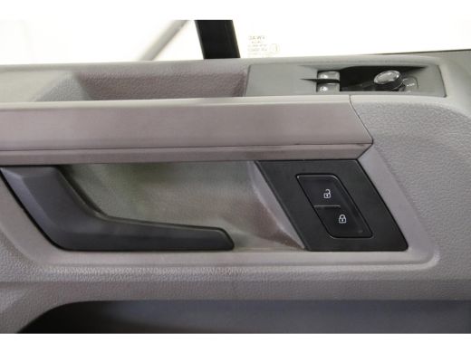 Volkswagen Crafter 35 2.0 TDI 140PK L3H3 (oude L2H2) EURO 6 ActivLease financial lease