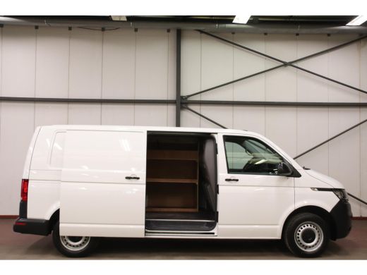 Volkswagen Transporter 2.0 TDI L2H1 EURO 6 ACHTERUITRIJCAMERA ActivLease financial lease