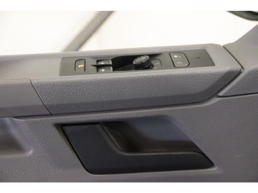 Volkswagen Transporter 2.0 TDI L2H1 EURO 6 ACHTERUITRIJCAMERA ActivLease financial lease