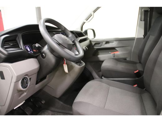 Volkswagen Transporter 2.0 TDI L2H1 EURO 6 ACHTERUITRIJCAMERA ActivLease financial lease