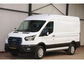 Ford E-Transit 350 L2H2 Trend 68 kWh ELEKTRISCH NAVIGATIESYSTEEM Ford E-Transit 350 L2H2 Trend 68 kWh ELEKTRISCH NAVIGATIESYSTEEM