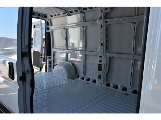 Fiat Ducato 2.2 MultiJet 140 S&S L3H2 3.3t | € 9.972 Voorraad Voordeel | 3,9% Financial Lease | BPM Voordeel!... ActivLease financial lease