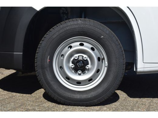 Fiat Ducato 2.2 MultiJet 140 S&S L3H2 3.3t | € 9.972 Voorraad Voordeel | 3,9% Financial Lease | BPM Voordeel!... ActivLease financial lease