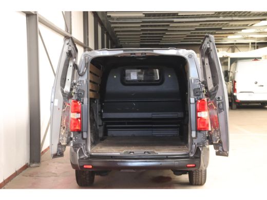 Opel Vivaro 2.0 CDTI 150PK L3H1 EURO 6 Opel Vivaro 2.0 CDTI L3H1 Innovation ActivLease financial lease