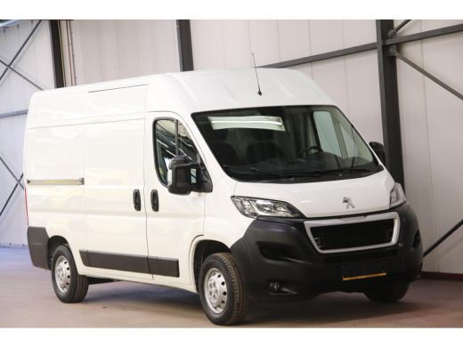 Peugeot Boxer 2.2 120PK L2H2 ACHTERUITRIJCAMERA EURO 6 Peugeot Boxer 2.2 120PK  L2H2 ACHTERUITRIJCAMERA EURO 6 ActivLease financial lease