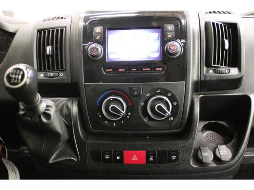 Peugeot Boxer 2.2 120PK L2H2 ACHTERUITRIJCAMERA EURO 6 Peugeot Boxer 2.2 120PK  L2H2 ACHTERUITRIJCAMERA EURO 6 ActivLease financial lease