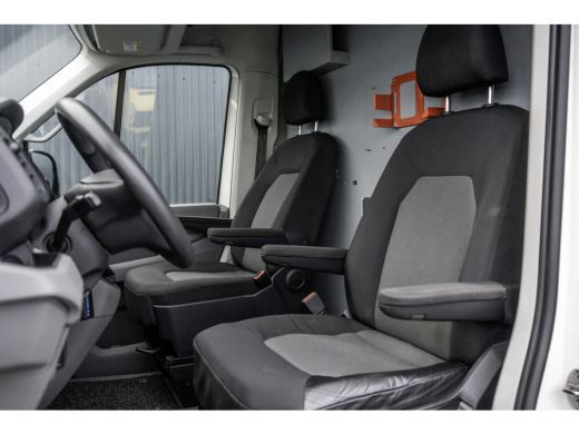 Volkswagen Crafter 2.0 TDI L3H3 | Automaat | 177 PK | Euro 6 | 3.0T Trekgewicht | Cruise | Airco | PDC ActivLease financial lease