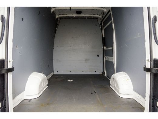 Volkswagen Crafter 2.0 TDI L3H3 | Automaat | 177 PK | Euro 6 | 3.0T Trekgewicht | Cruise | Airco | PDC ActivLease financial lease