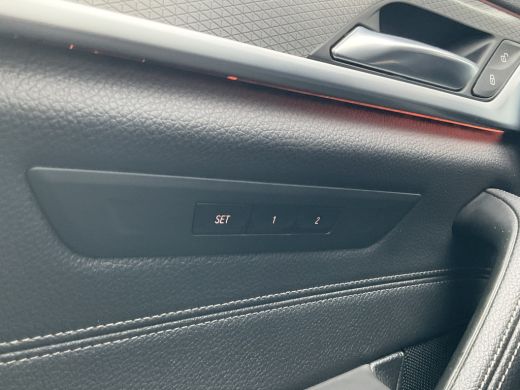 BMW 5 Serie Touring 520i M-Sport High Executive HUD Dak Leer Trekhaak Edition M-pakket ActivLease financial lease