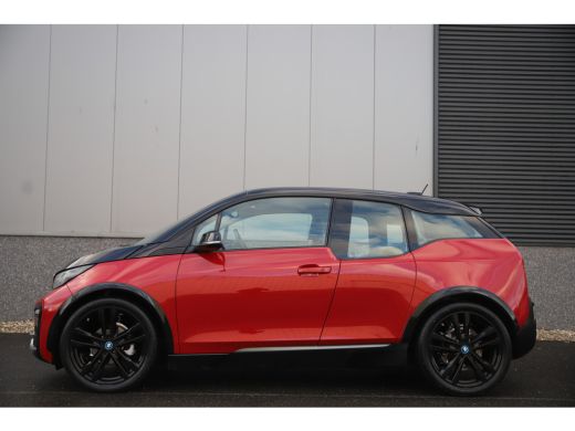 BMW i3 S Executive 184pk 120Ah 42 kWh/Camera/Carplay/W-pomp/20"/3-Fase ActivLease financial lease