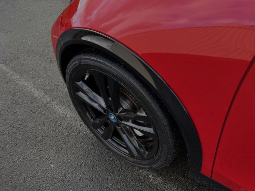 BMW i3 S Executive 184pk 120Ah 42 kWh/Camera/Carplay/W-pomp/20"/3-Fase ActivLease financial lease