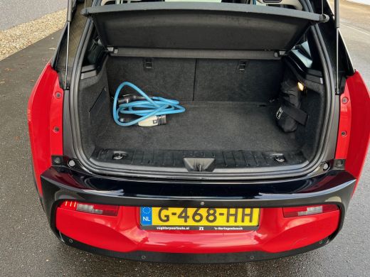 BMW i3 S Executive 184pk 120Ah 42 kWh/Camera/Carplay/W-pomp/20"/3-Fase ActivLease financial lease