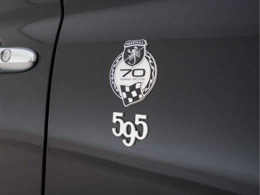 Abarth 500 1.4 T-Jet Abarth 595 Turismo 70th Anniversary *NAPPA-FULL-LEATHER | SPORT-SEATS | NAVI-FULLMAP | ... ActivLease financial lease