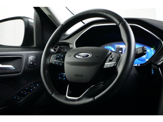 Ford Kuga 2.5 PHEV Vignale | Pano-dak | Adapt. Cruise | Head-Up | Camera V+A | Elektr. Klep | Memory Stoele... ActivLease financial lease