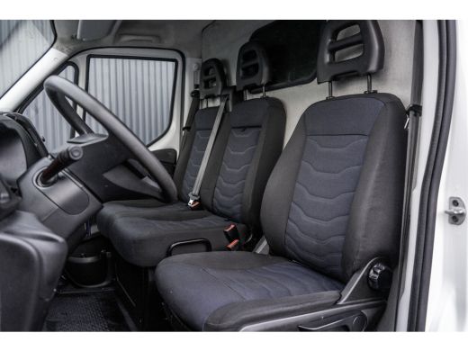 Iveco Daily 35S16V 2.3 L3H2 | Nette staat | Euro 6 | Automaat | 155 PK | Climate | Trekhaak ActivLease financial lease
