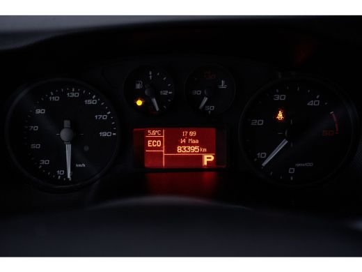 Iveco Daily 35S16V 2.3 L3H2 | Nette staat | Euro 6 | Automaat | 155 PK | Climate | Trekhaak ActivLease financial lease