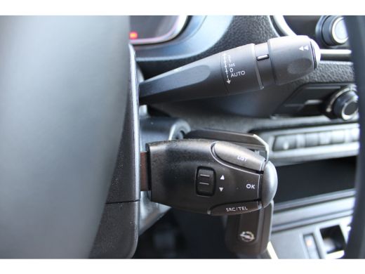 Opel Vivaro-e Opel L3 75 kWh NAVI | CAMERA | BETIMMERING LAADRUIMTE | FABRIEKSGARANTIE ActivLease financial lease