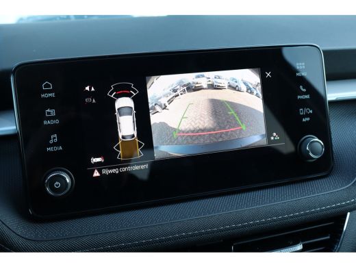 Skoda Fabia ŠKODA Business Edition | Achteruitrijcamera | Chromen raamlijsten | Cruise control met speedlimiter ActivLease financial lease