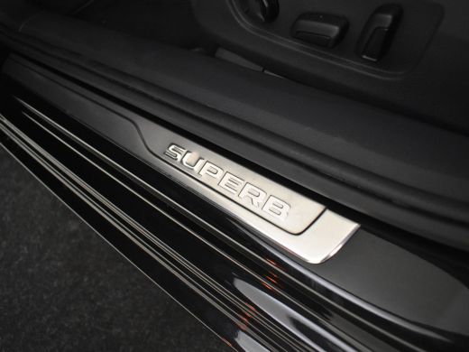 Skoda Superb Combi 1.4 TSI iV Sportline Business 218pk | Adaptief cruise control | Navigatie | Led koplampen |... ActivLease financial lease