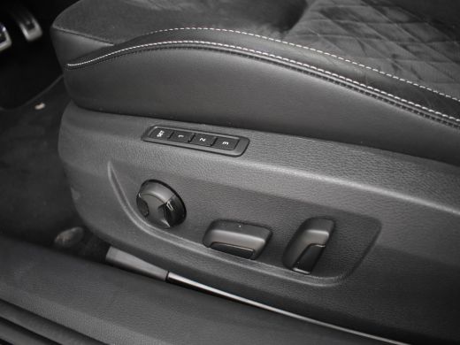 Skoda Superb Combi 1.4 TSI iV Sportline Business 218pk | Adaptief cruise control | Navigatie | Led koplampen |... ActivLease financial lease