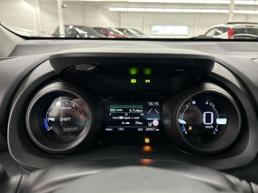 Toyota Yaris 1.5 VVT-i First Edition ActivLease financial lease