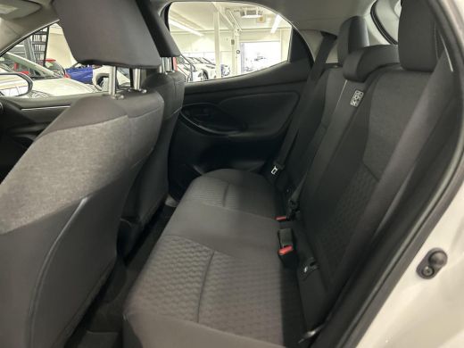 Toyota Yaris 1.5 VVT-i First Edition ActivLease financial lease