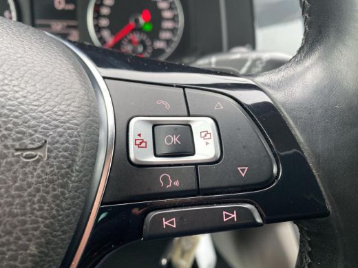 Volkswagen Transporter 2.0 TDI L2H1 DC 4Motion Highline | Trekhaak | DSG | ACC | Dubbel cabine | LED | 4x4 | Navi | Beti... ActivLease financial lease