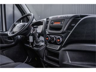 Iveco Daily **35S16V 2.3 L3H2 | Nette staat | Euro 6 | Automaat | 155 PK | Climate | Trekhaak** Iveco Daily **35S16V 2.3 L3H2 | Nette staat | Euro 6 | Automaat | 155 PK | Climate | Trekhaak**
