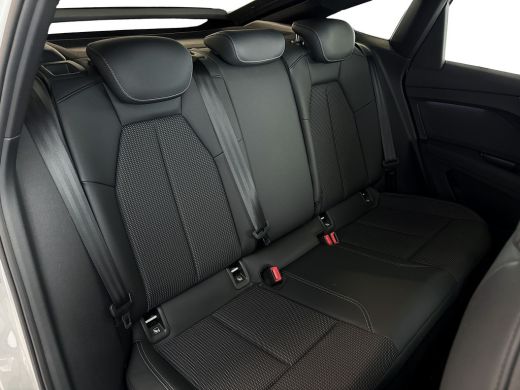 Audi Q4 Sportback e-tron 45 286pk quattro S edition 77 kWh / Stoelverwarming voorin / Matrix-ledkoplampen / Instaplijsten ... ActivLease financial lease