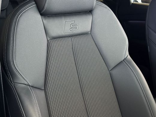 Audi Q4 Sportback e-tron 45 286pk quattro S edition 77 kWh / Stoelverwarming voorin / Matrix-ledkoplampen / Instaplijsten ... ActivLease financial lease