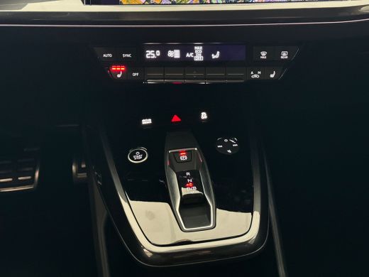 Audi Q4 Sportback e-tron 45 286pk quattro S edition 77 kWh / Stoelverwarming voorin / Matrix-ledkoplampen / Instaplijsten ... ActivLease financial lease