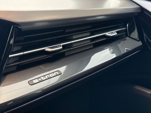 Audi Q4 Sportback e-tron 45 286pk quattro S edition 77 kWh / Stoelverwarming voorin / Matrix-ledkoplampen / Instaplijsten ... ActivLease financial lease