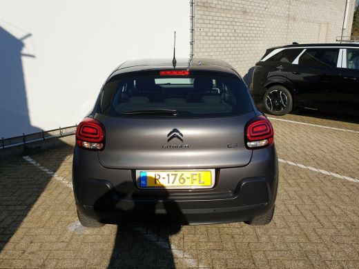 Citroën C3 1.2 PureTech Shine | Achteruitrijcamera | Navigatiesysteem full map | Parkeersensor achter ActivLease financial lease