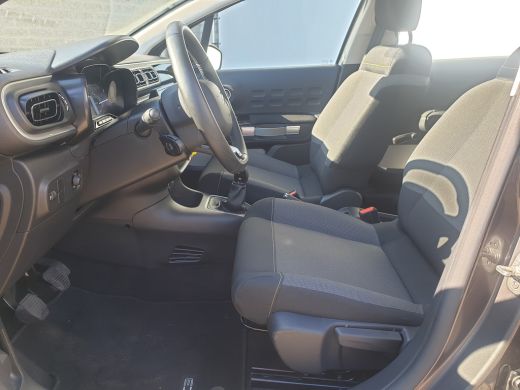 Citroën C3 1.2 PureTech Shine | Achteruitrijcamera | Navigatiesysteem full map | Parkeersensor achter ActivLease financial lease