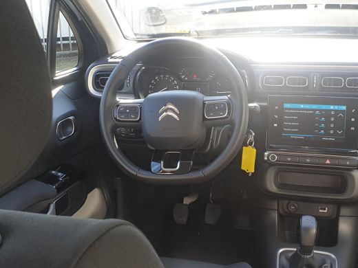 Citroën C3 1.2 PureTech Shine | Achteruitrijcamera | Navigatiesysteem full map | Parkeersensor achter ActivLease financial lease