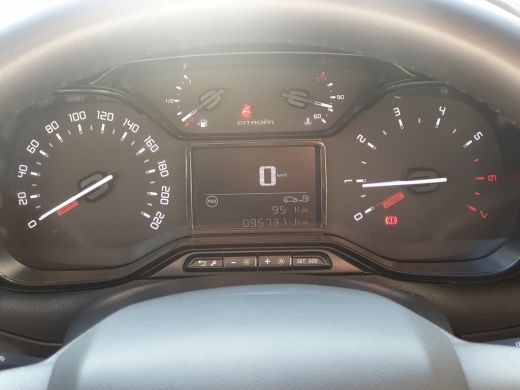 Citroën C3 1.2 PureTech Shine | Achteruitrijcamera | Navigatiesysteem full map | Parkeersensor achter ActivLease financial lease