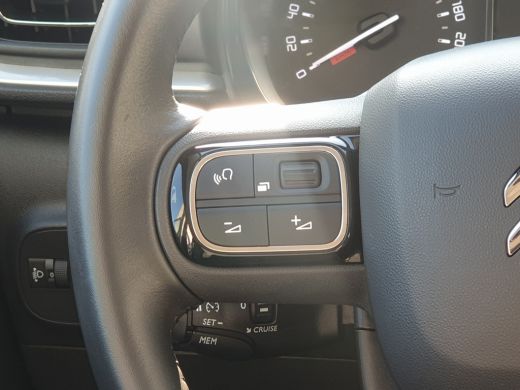 Citroën C3 1.2 PureTech Shine | Achteruitrijcamera | Navigatiesysteem full map | Parkeersensor achter ActivLease financial lease