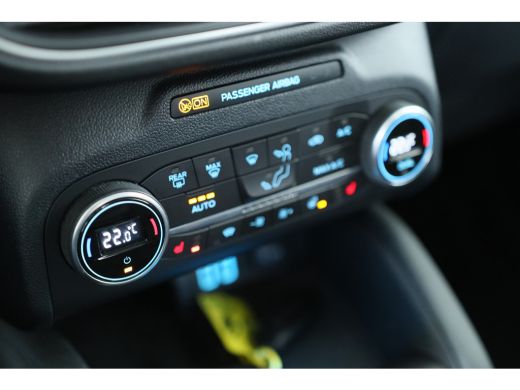 Ford Kuga 2.5 PHEV Titanium | Winter Pack | Cruise Adaptive | Navi | Clima | Keyless | Camera | BLIS | Park... ActivLease financial lease