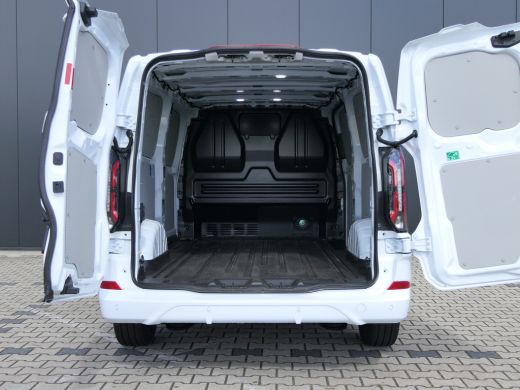 Ford Transit Custom 300 2.0 TDCI L2H1 Sport | 150pk | B&O | Wegklapbare Trekhaak | Stoel&Stuur Verwarming | ActivLease financial lease